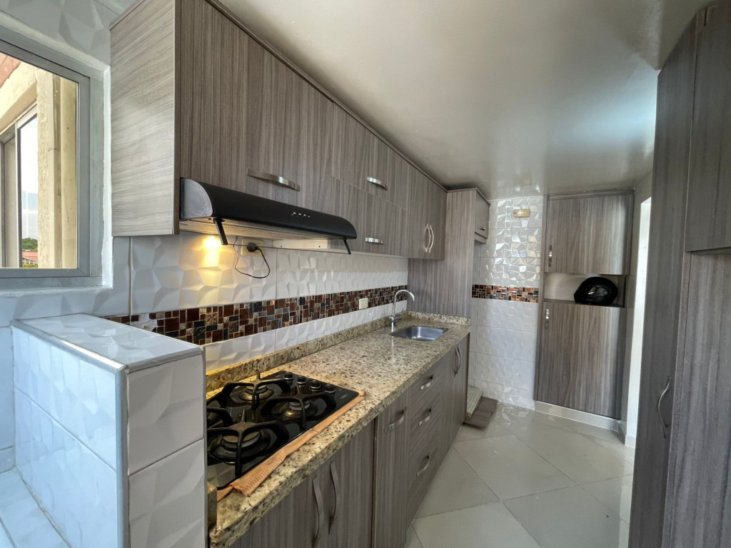 Apartamento En Venta - Primero De Mayo, Cali