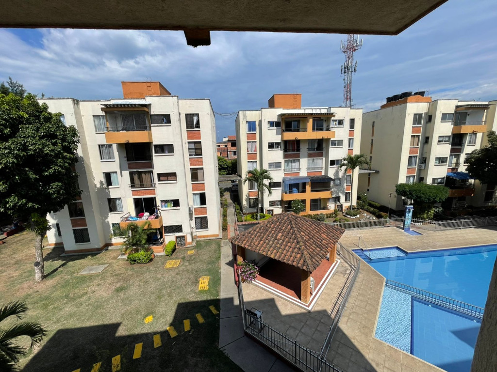 Apartamento En Venta - Primero De Mayo, Cali