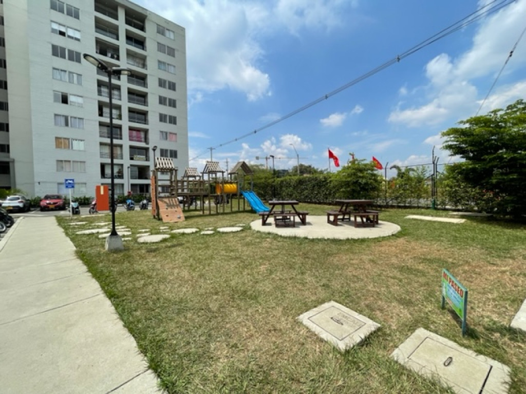 Apartamento En Venta - Bochalema, Cali
