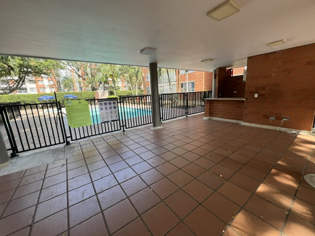 Apartamento En Venta - Valle Del Lili, Cali