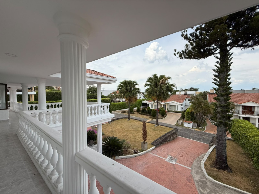 Casa Condominio En Venta - Ciudad Jardín, Cali