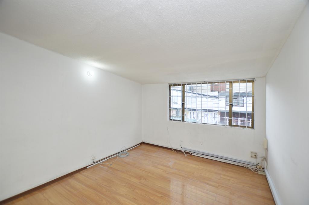 Casa de 4 alcobas en venta en La Castellana, Bogotá, 240 m² · foto 14 de 24