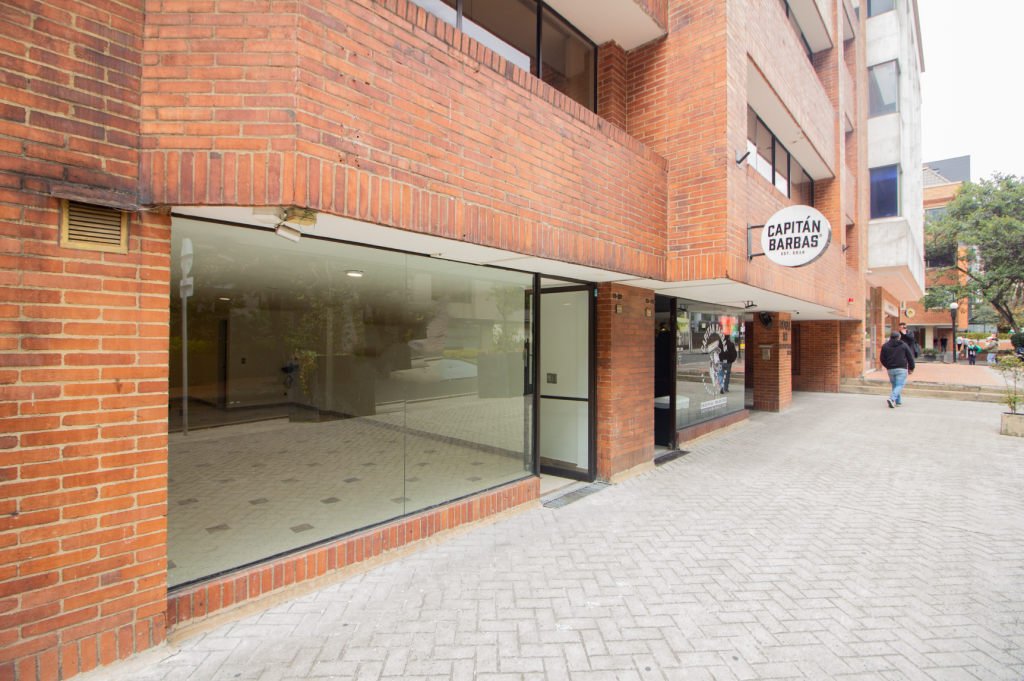 Local en arriendo en Chico Norte, Bogotá, 55 m² · foto 2 de 15