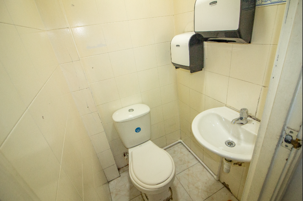 Local en arriendo en El Lago, Bogotá, 50 m² · foto 16 de 24