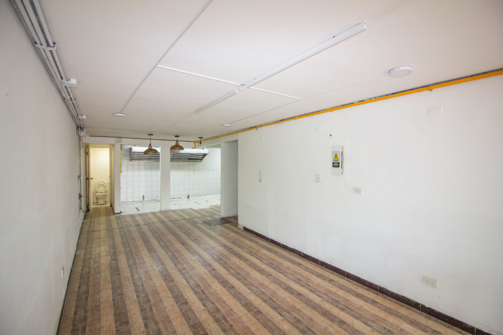 Local en arriendo en El Lago, Bogotá, 50 m² · foto 3 de 24