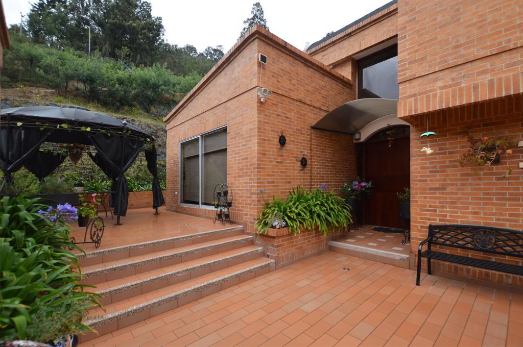 Casa de 4 alcobas en venta en Yerbabuena, Bogotá, 400 m² · foto 18 de 24