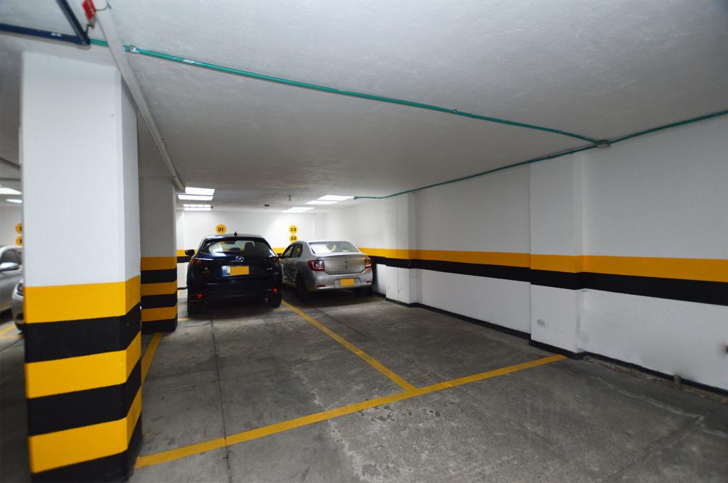 Oficina en arriendo en Antiguo Country, Bogotá, 150 m² · foto 17 de 19