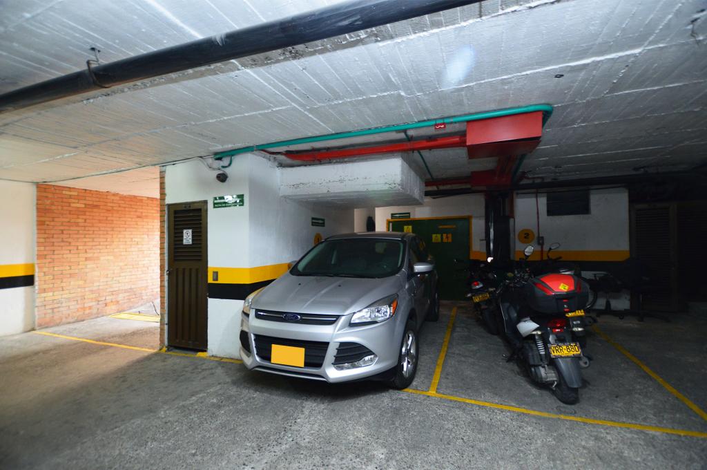 Oficina en arriendo en Antiguo Country, Bogotá, 150 m² · foto 18 de 19