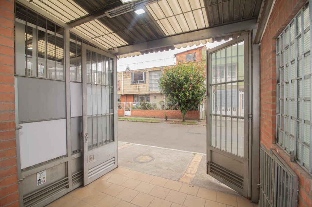 Local en arriendo en San Miguel, Bogotá, 21 m² · foto 6 de 8