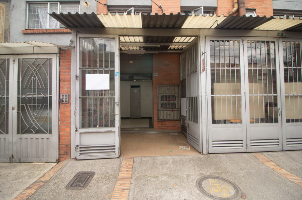 Local en arriendo en San Miguel, Bogotá, 21 m² · foto 7 de 8