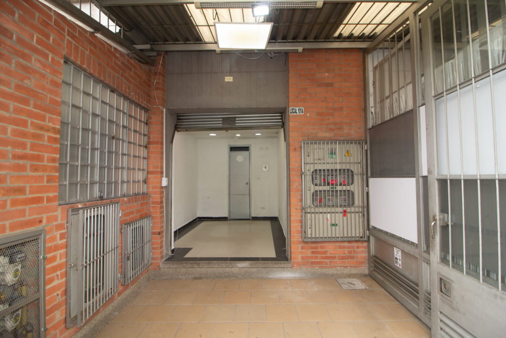 Local en arriendo en San Miguel, Bogotá, 21 m² · foto 3 de 8