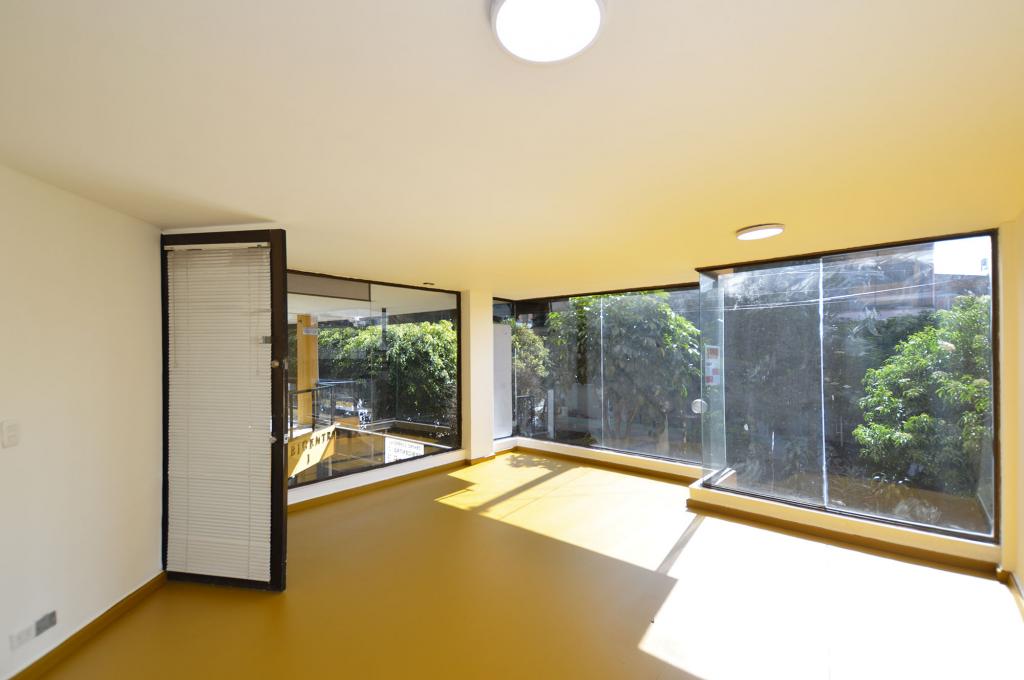 Local en arriendo en Galerías, Bogotá, 28 m² · foto 2 de 7