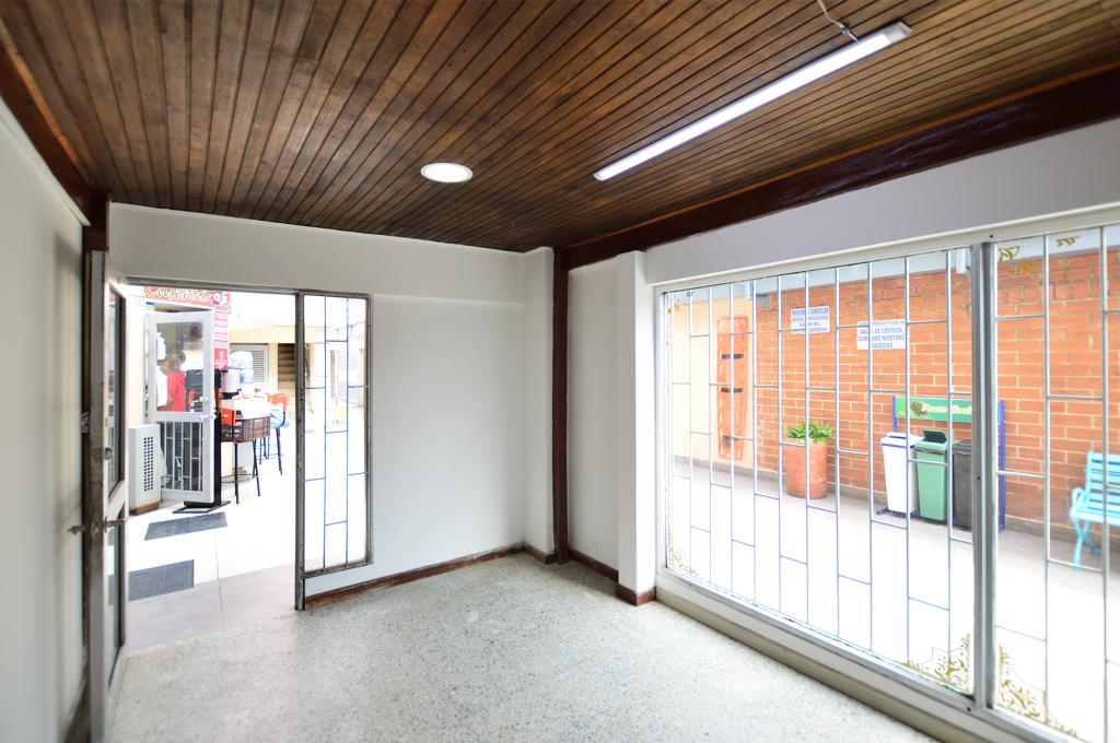 Local en arriendo en Cedritos, Bogotá, 25 m² · foto 2 de 8