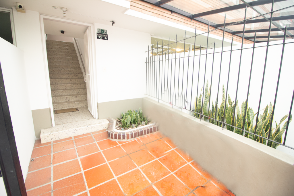Oficina en arriendo en La Castellana, Bogotá, 130 m² · foto 18 de 22