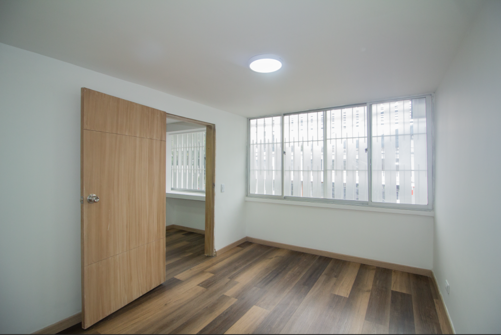 Oficina en arriendo en Polo Club, Bogotá, 50 m² · foto 5 de 6