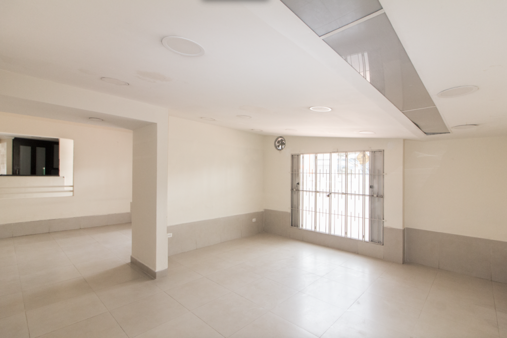 Casa de 7 alcobas en arriendo en San Patricio, Bogotá, 385 m² · foto 13 de 19