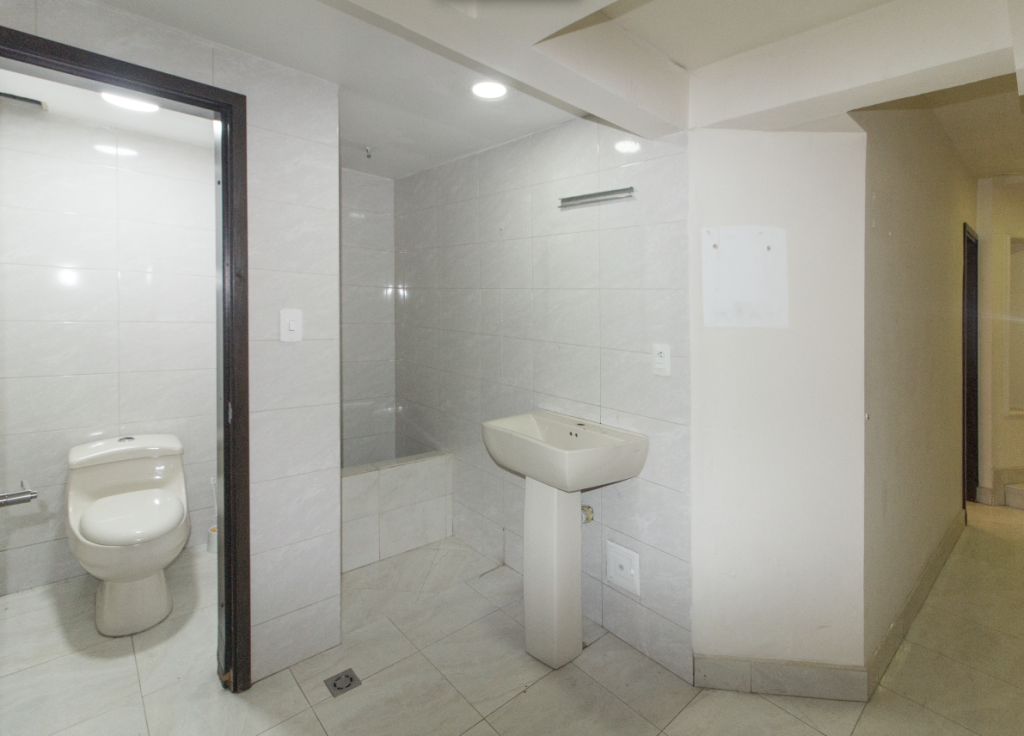 Casa de 7 alcobas en arriendo en San Patricio, Bogotá, 385 m² · foto 19 de 19