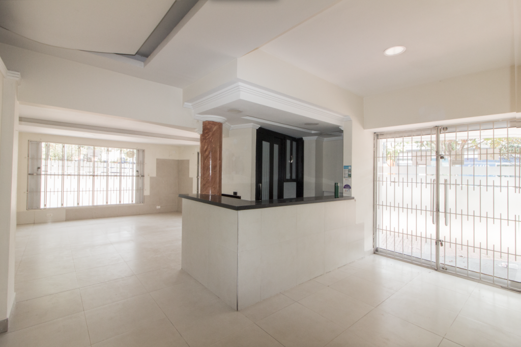 Casa de 7 alcobas en arriendo en San Patricio, Bogotá, 385 m² · foto 8 de 19