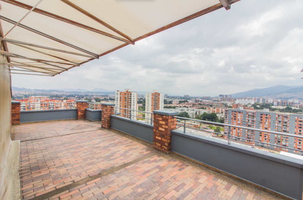 Apartamento de 4 alcobas en venta en Cedritos, Bogotá, 165 m² · foto 18 de 22
