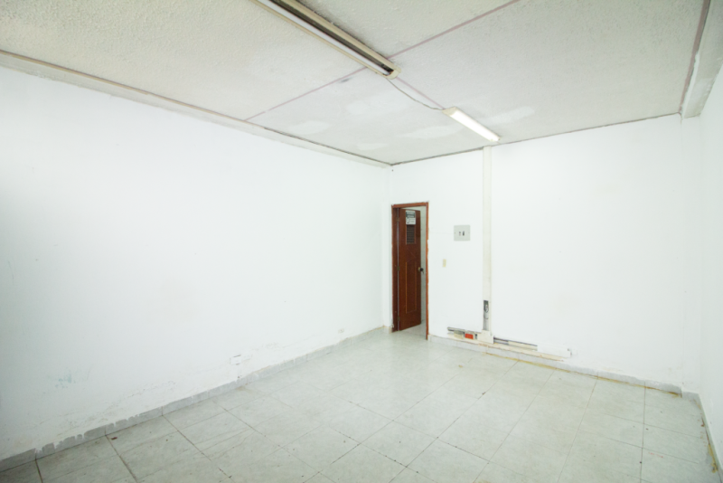 Bodega en venta en San Fernando, Bogotá, 194 m² · foto 8 de 11