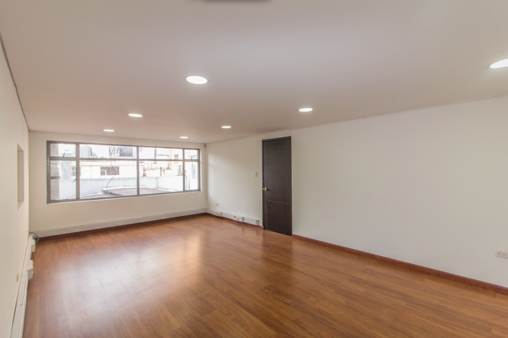 Local en arriendo en La Castellana, Bogotá, 130 m² · foto 12 de 24