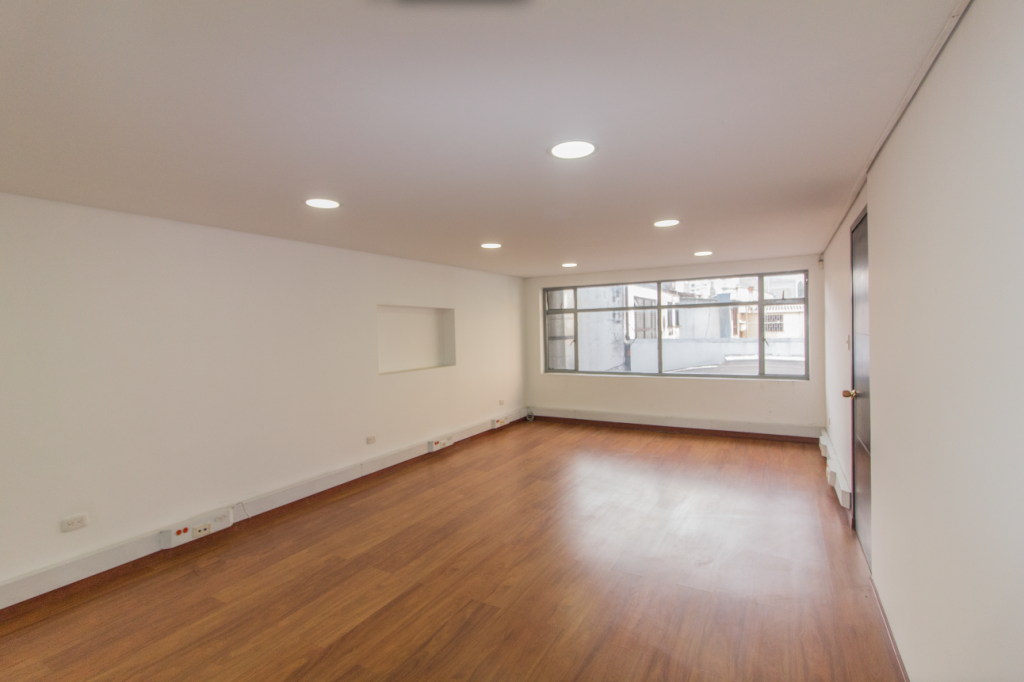 Local en arriendo en La Castellana, Bogotá, 130 m² · foto 14 de 24