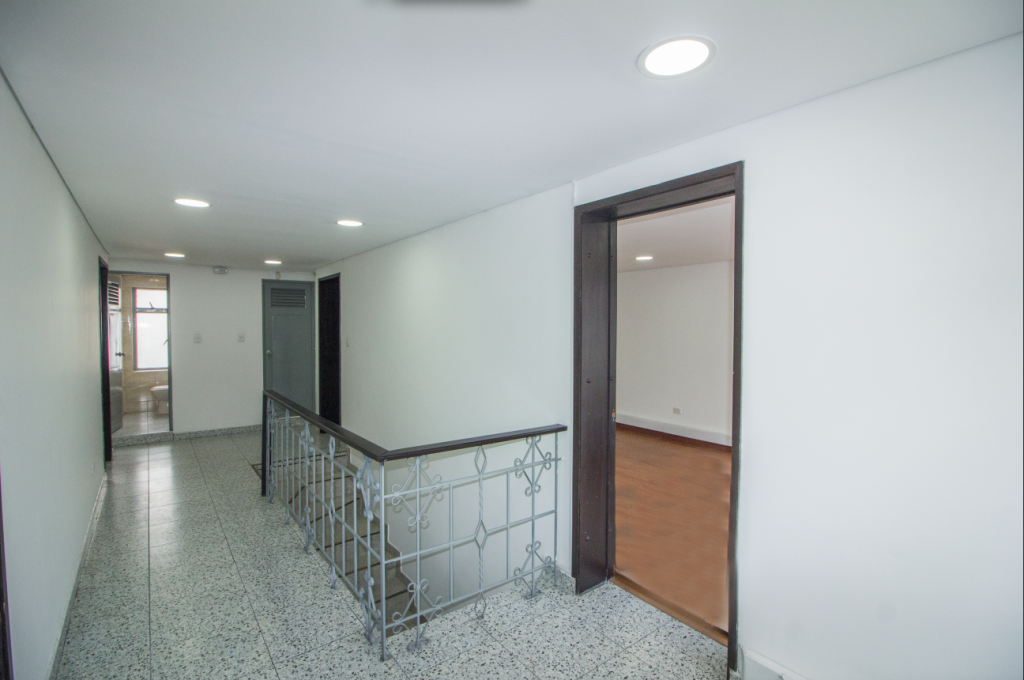 Local en arriendo en La Castellana, Bogotá, 130 m² · foto 9 de 24