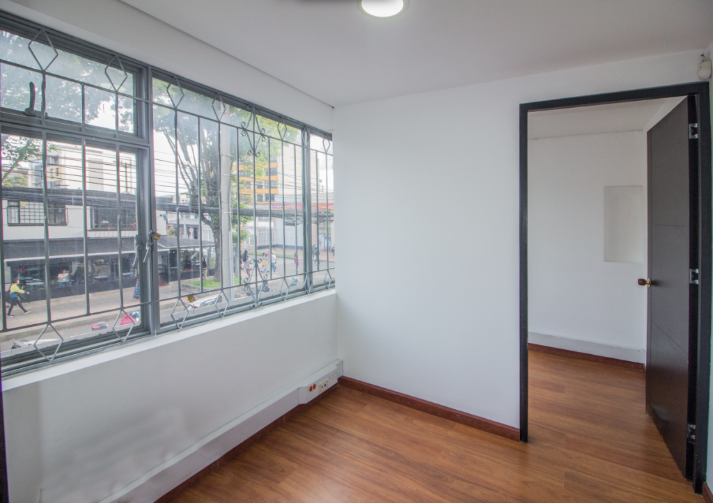 Local en arriendo en La Castellana, Bogotá, 130 m² · foto 17 de 24