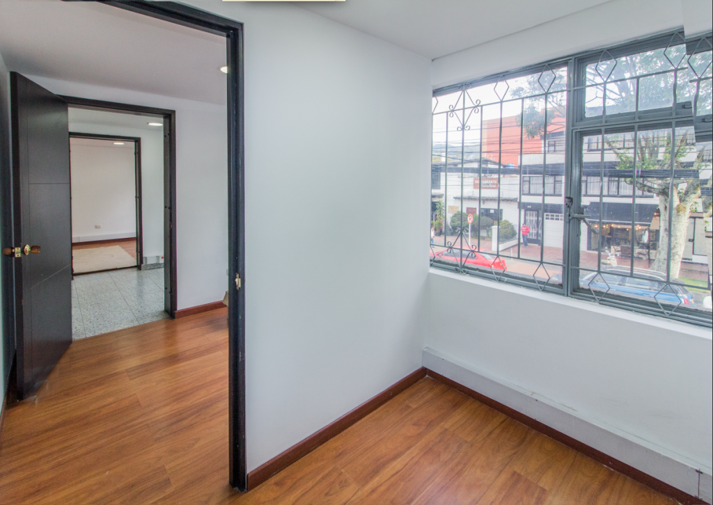 Local en arriendo en La Castellana, Bogotá, 130 m² · foto 18 de 24