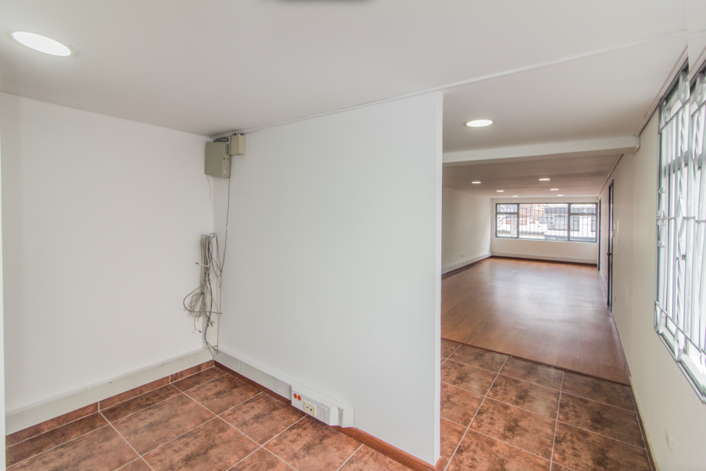 Local en arriendo en La Castellana, Bogotá, 130 m² · foto 6 de 24