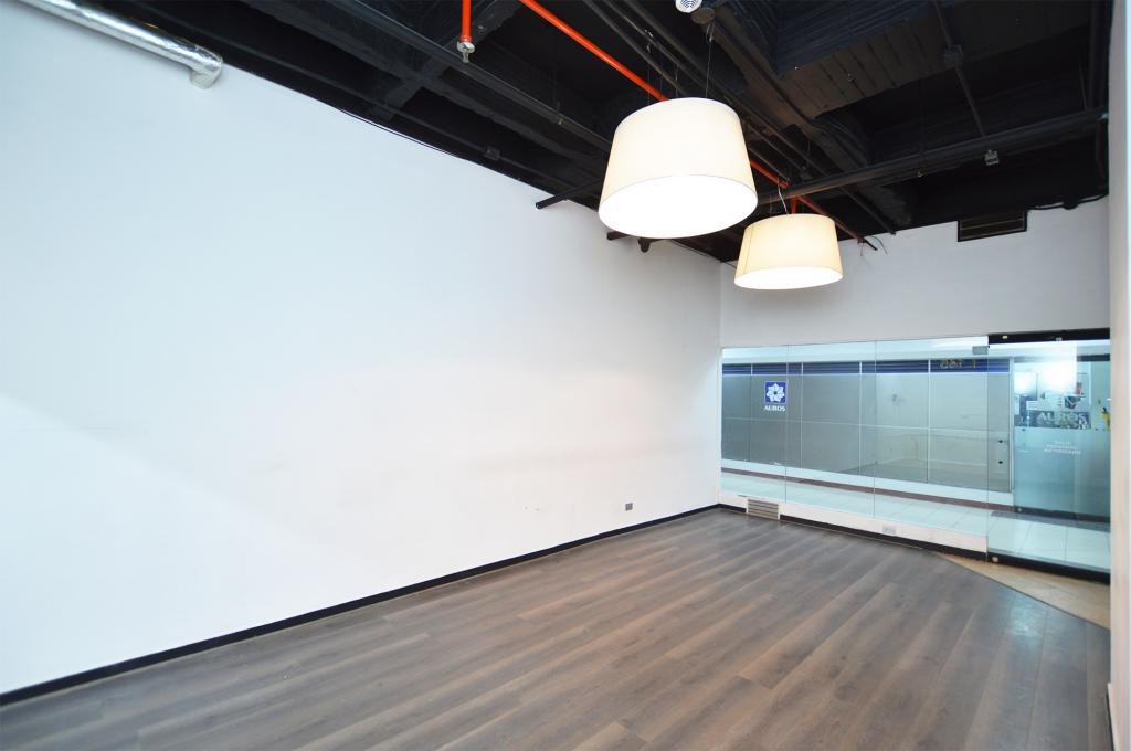 Local en venta en Chico Reservado, Bogotá, 39 m² · foto 5 de 8