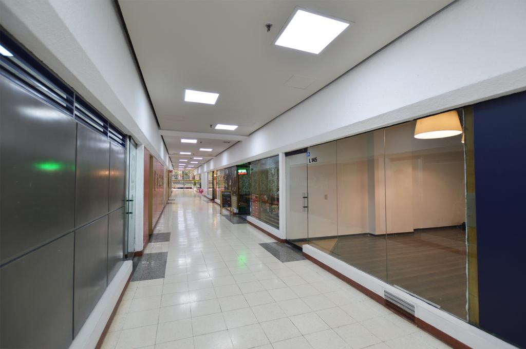 Local en venta en Chico Reservado, Bogotá, 39 m² · foto 2 de 8