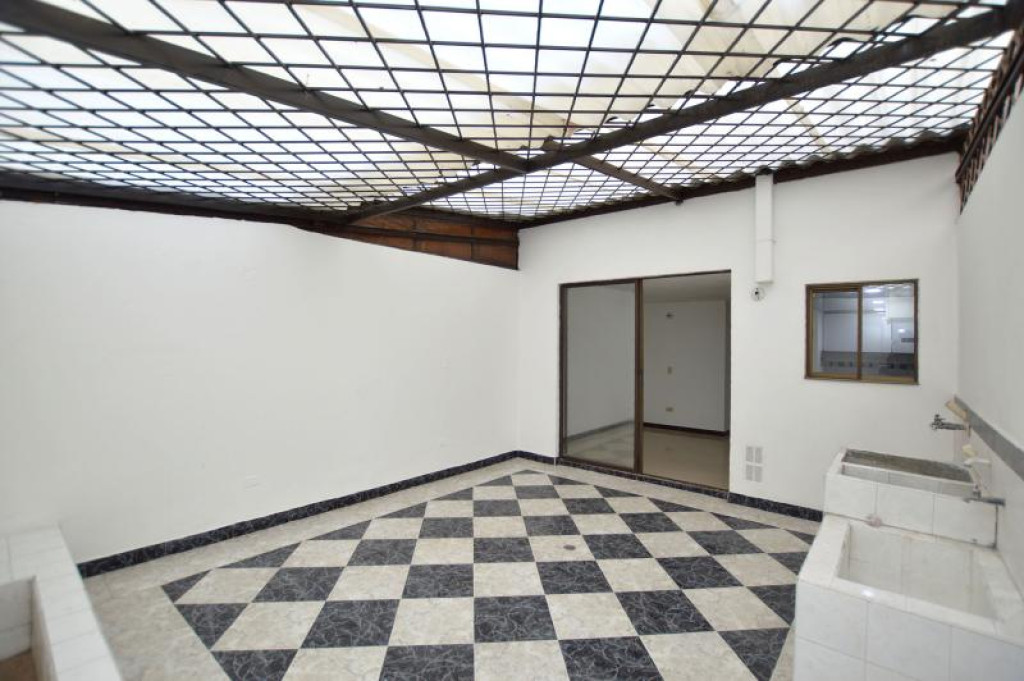 Casa en venta en El Cortijo, Bogotá · foto 8 de 23