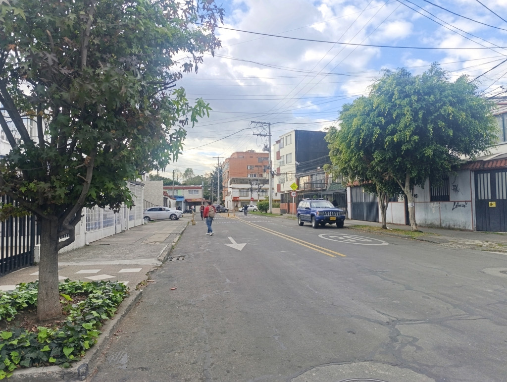 Casa de 5 alcobas en venta en Normandia Ii Sector, Bogotá, 313 m² · foto 6 de 8