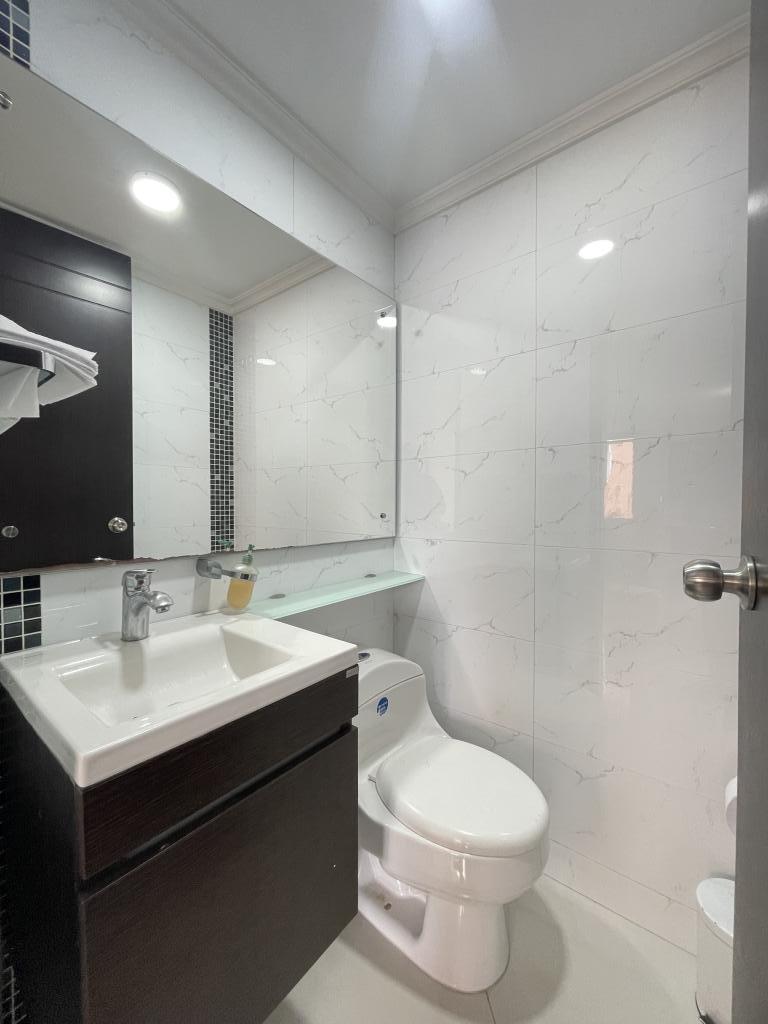Apartamento de 3 alcobas en venta en Cedro Golf, Bogotá, 118 m² · foto 9 de 24