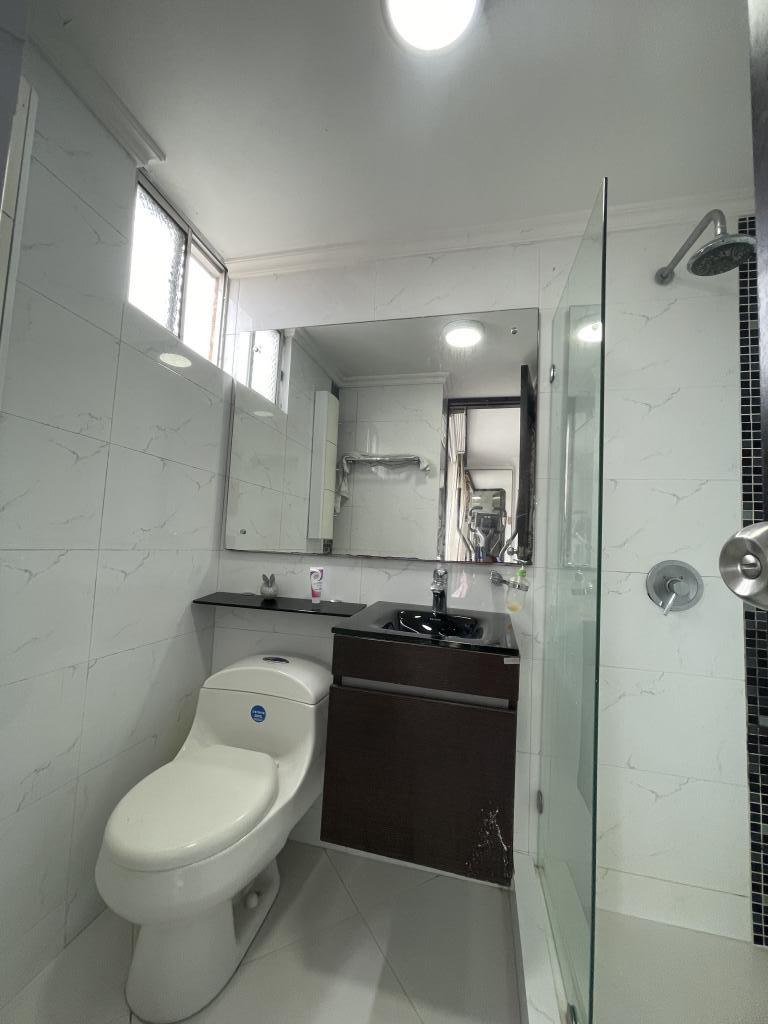 Apartamento de 3 alcobas en venta en Cedro Golf, Bogotá, 118 m² · foto 12 de 24