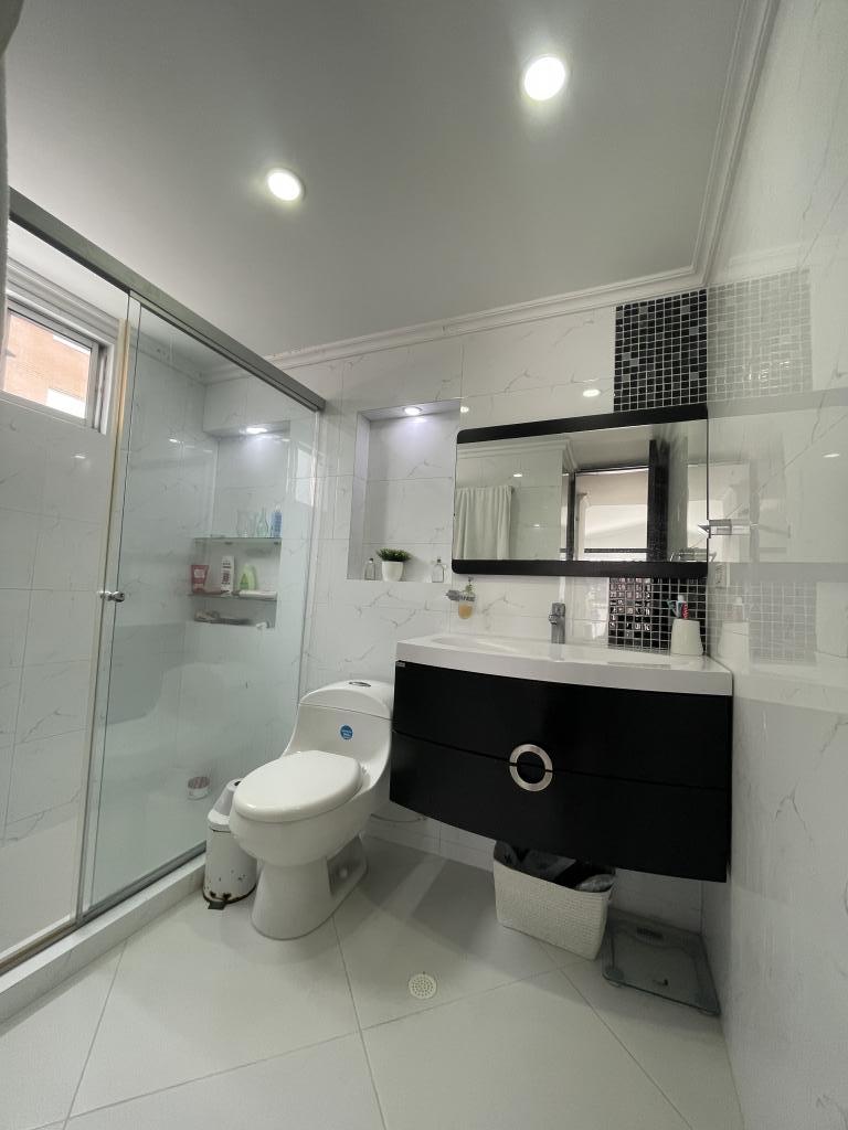 Apartamento de 3 alcobas en venta en Cedro Golf, Bogotá, 118 m² · foto 19 de 24