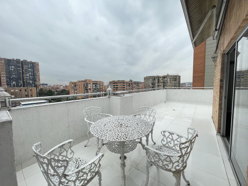Apartamento de 3 alcobas en venta en Cedro Golf, Bogotá, 118 m² · foto 20 de 24