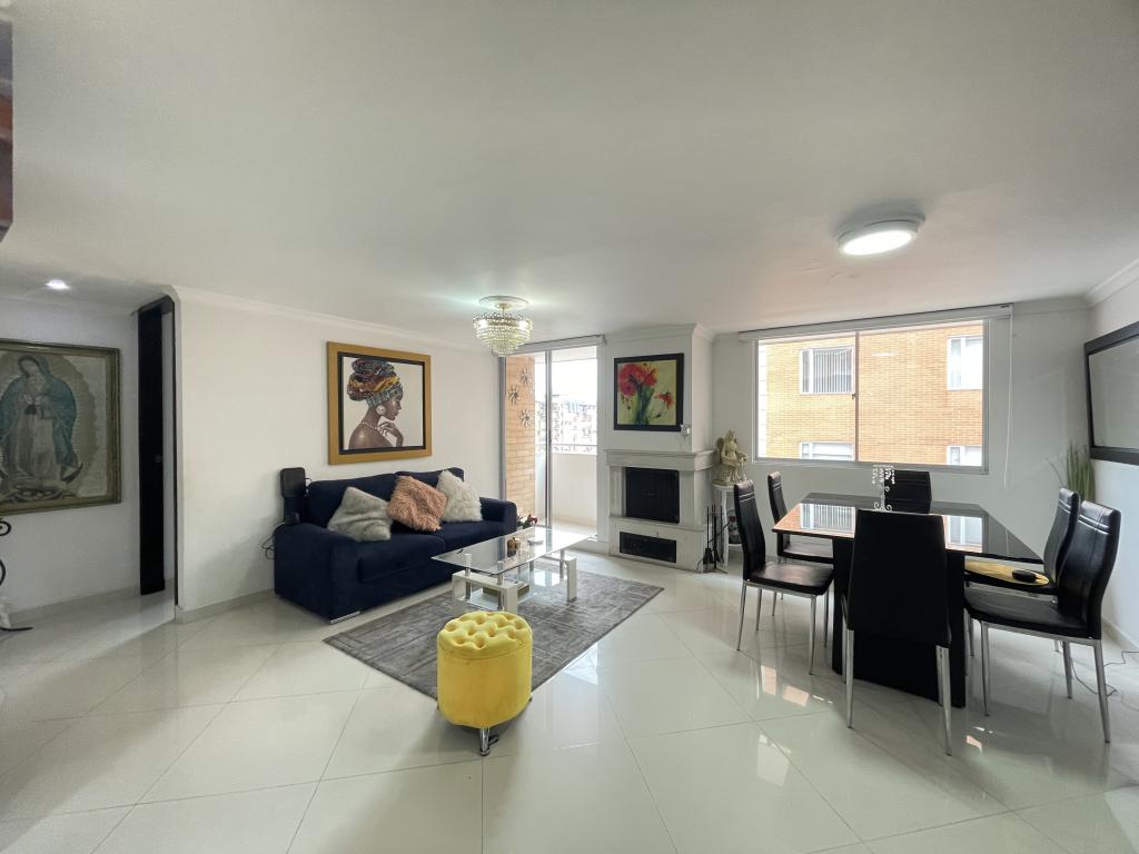 Apartamento de 3 alcobas en venta en Cedro Golf, Bogotá, 118 m² · foto 3 de 24