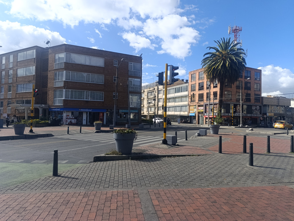 Casa de 8 alcobas en venta en Galerias, Bogotá, 857 m² · foto 5 de 14