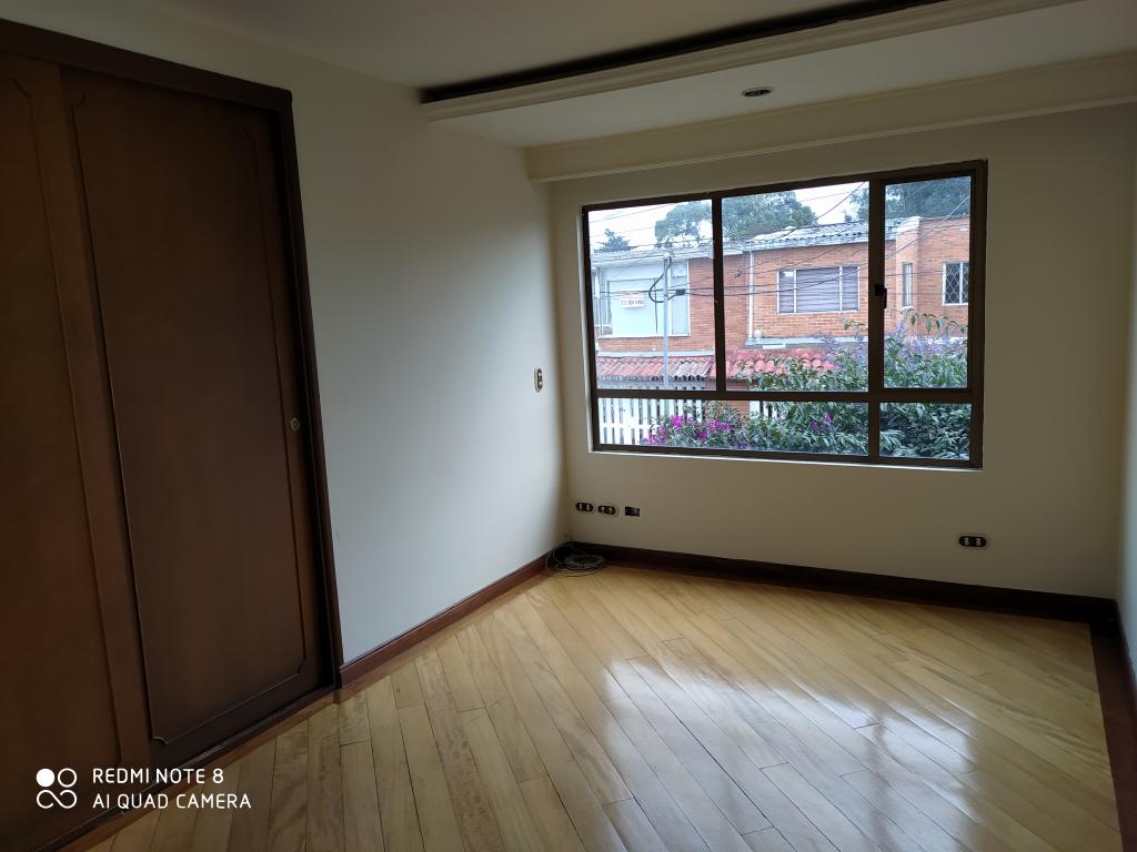 Casa en venta en La Esmeralda, Bogotá · foto 18 de 24