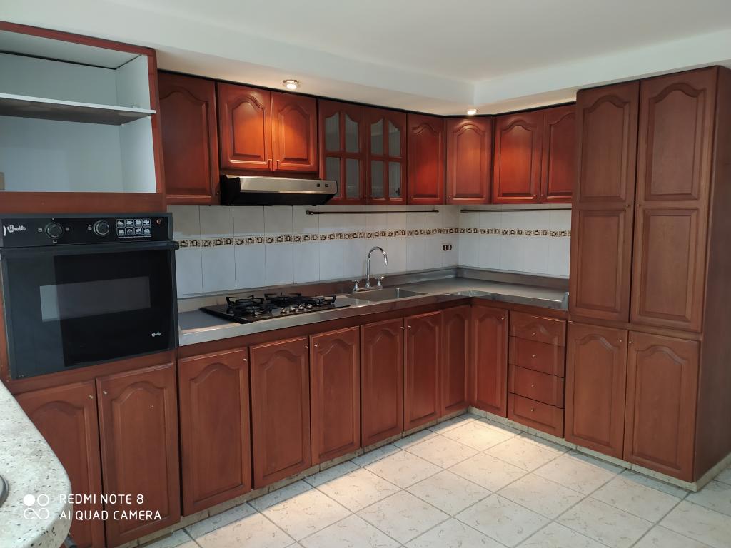 Casa en venta en La Esmeralda, Bogotá · foto 10 de 24