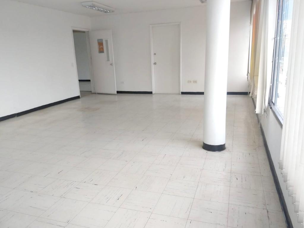 Edificio en arriendo en Acevedo Tejada, Bogotá, 825 m² · foto 13 de 22