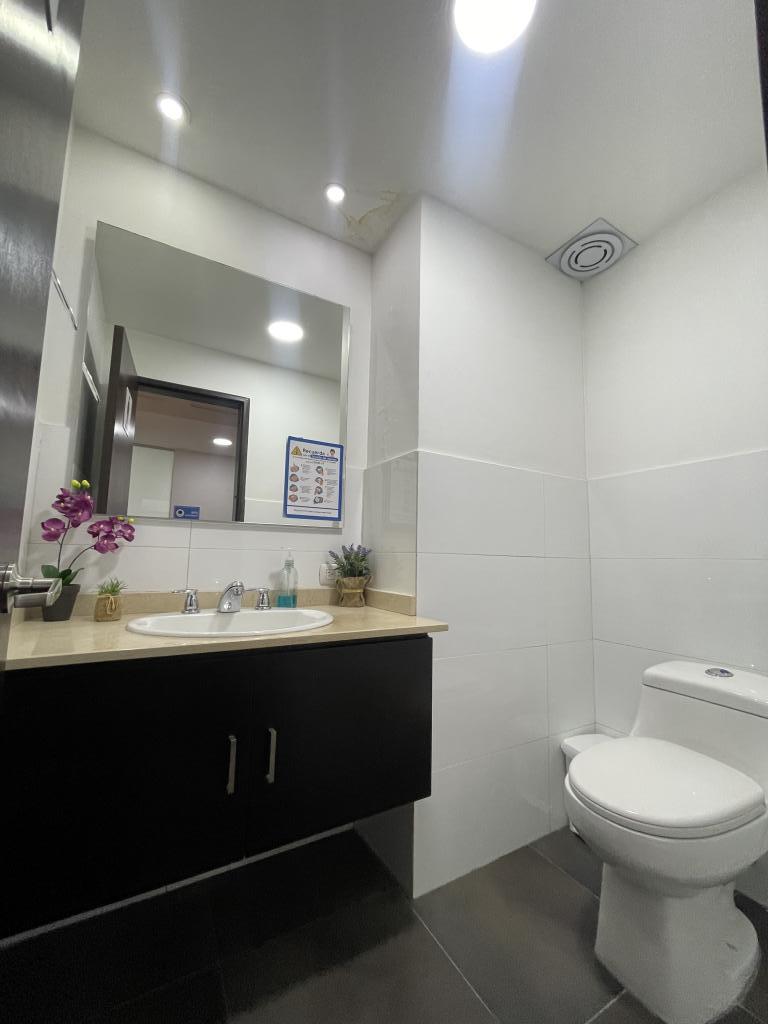 Oficina en venta en Chico Norte, Bogotá, 130 m² · foto 6 de 12