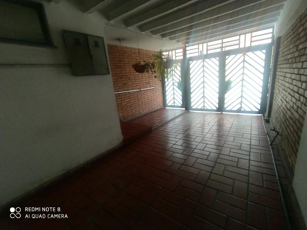 Casa de 4 alcobas en venta en Nicolás De Federmán, Bogotá, 155 m² · foto 3 de 17