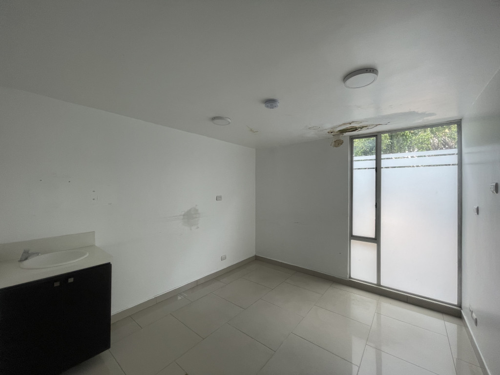 Edificio en venta en Antiguo Country, Bogotá, 828 m² · foto 4 de 6