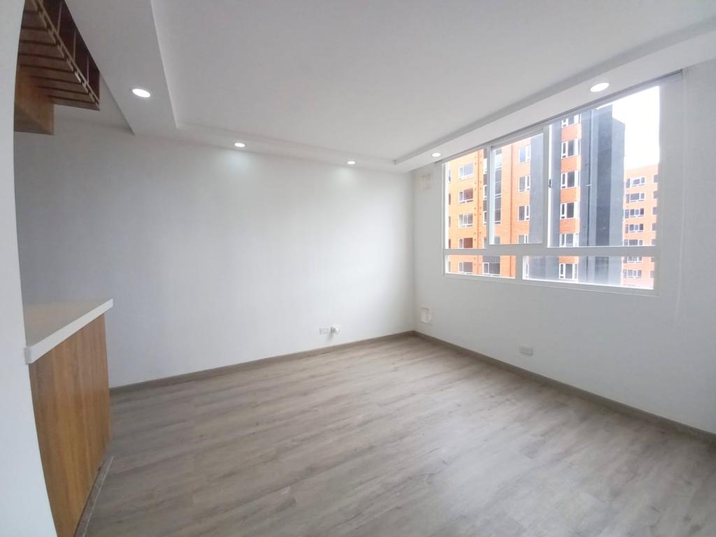 Apartamento de 2 alcobas en arriendo en Comuneros, Bogotá, 34 m² · foto 2 de 11