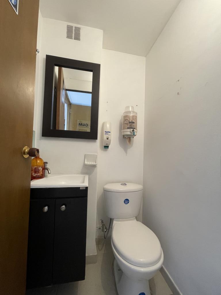 Oficina en venta en Unicentro, Bogotá, 14 m² · foto 3 de 5