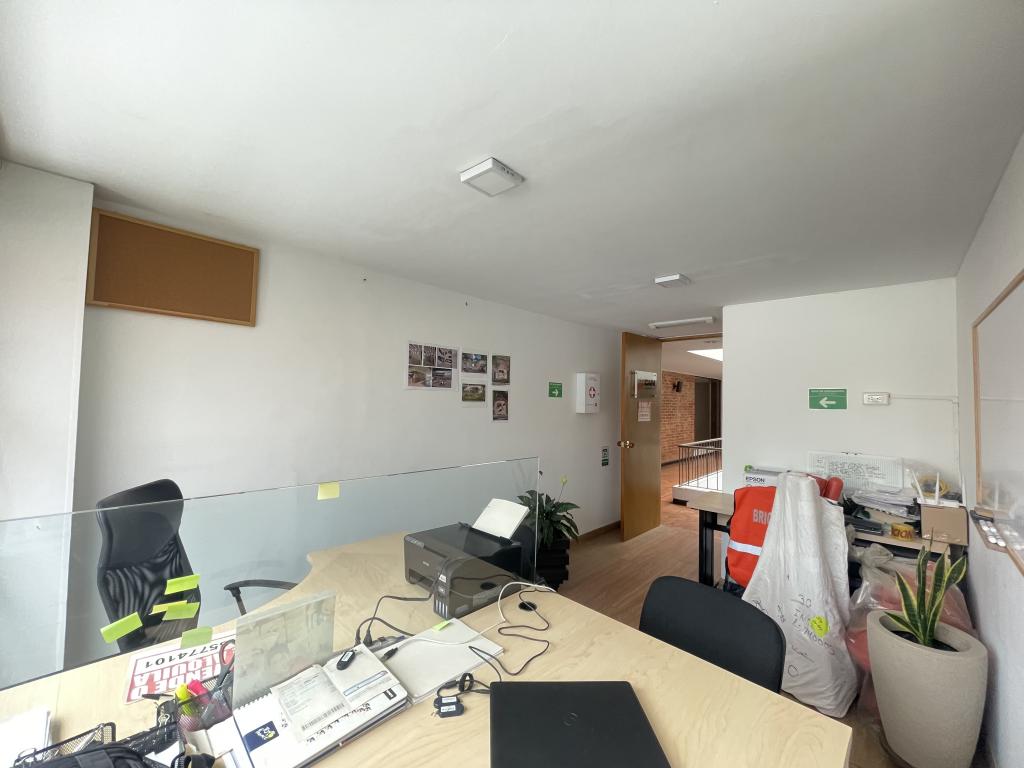 Oficina en venta en Unicentro, Bogotá, 14 m² · foto 4 de 5