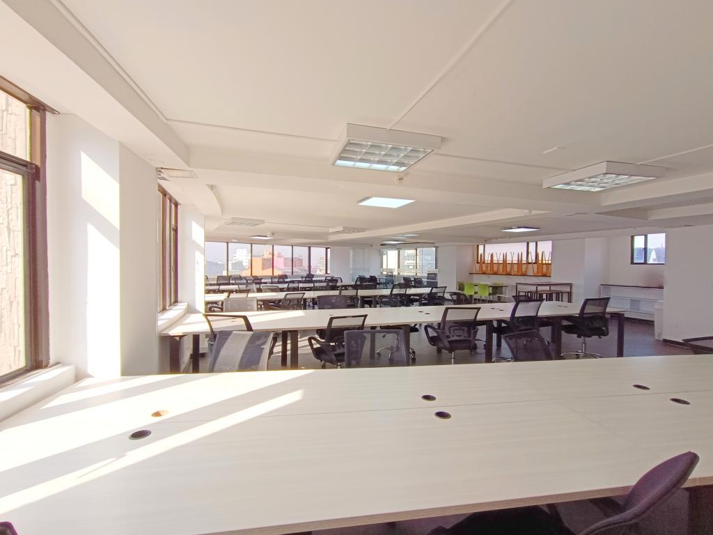 Oficina en arriendo en Quinta Camacho, Bogotá, 180 m² · foto 4 de 11